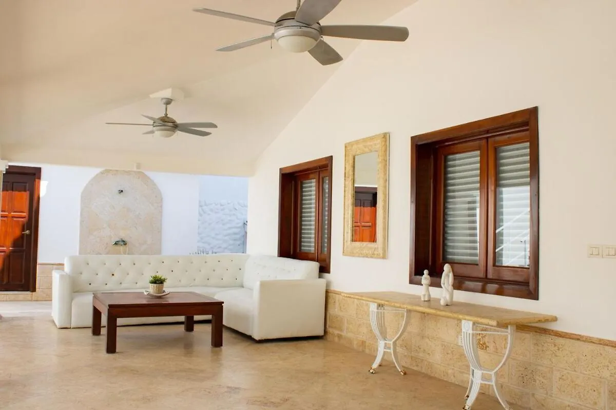 7Br Villa Next To Beach بونتا كانا بيت للعطل