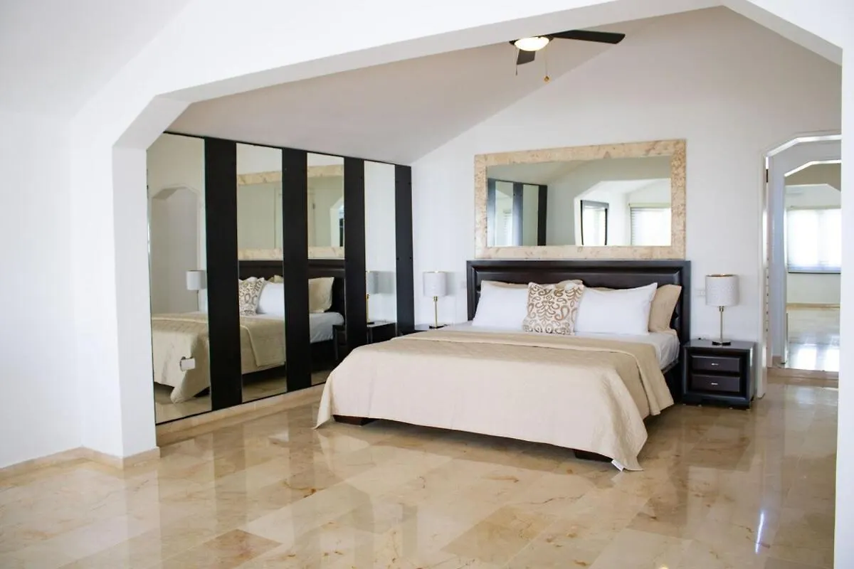 7Br Villa Next To Beach بونتا كانا 0*,  جمهورية الدومينيكان